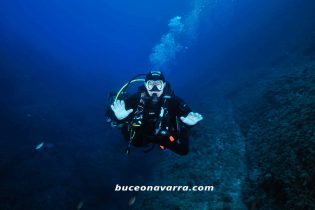 buceador en Estartit, Gerona