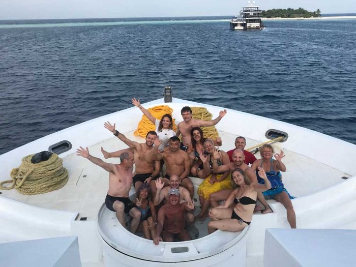 grupo de Buceo Navarra metidos en el jacuzzi