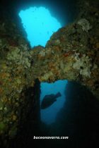 paisaje desde el interior de la cueva